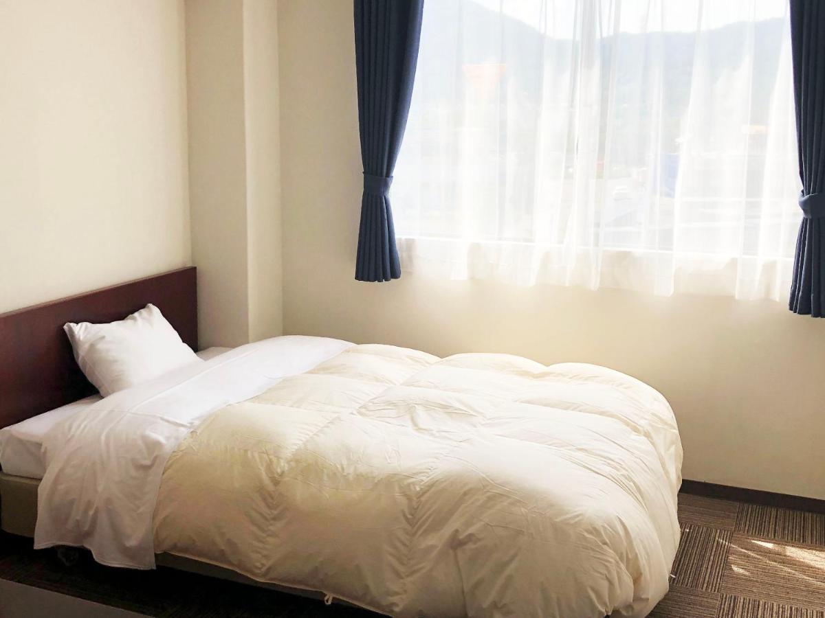 פוג'יושידה Business Hotel Fujimi מראה חיצוני תמונה